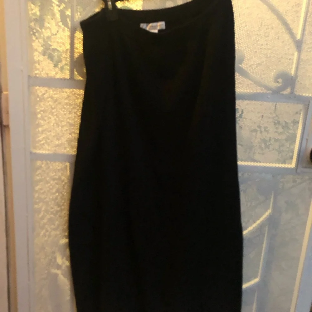 dressbarn simple black